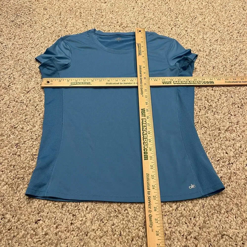 Alo Yoga Coolfit Short Sleeve Tee M Blue Side Mesh Athleisure Gym Workout Casual